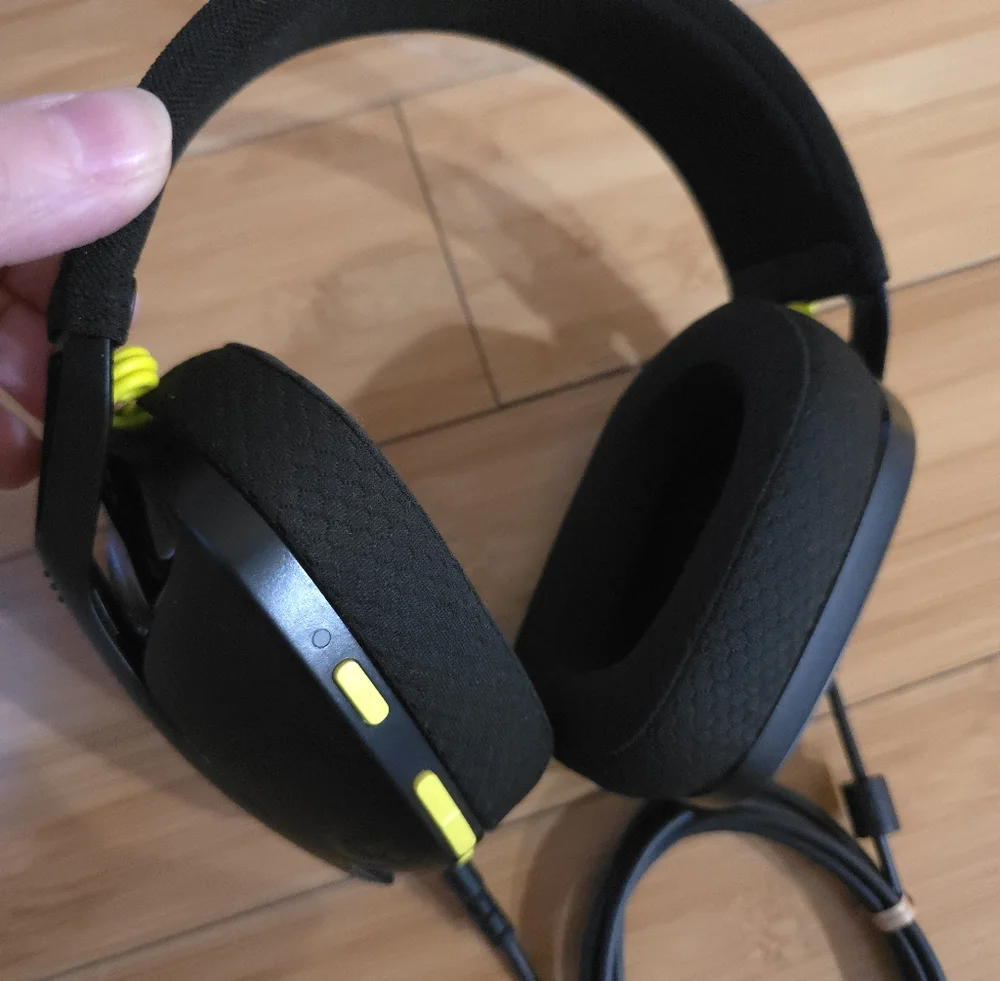 Logitech G435 Wireless Gaming Headset - Black with Lime Accents